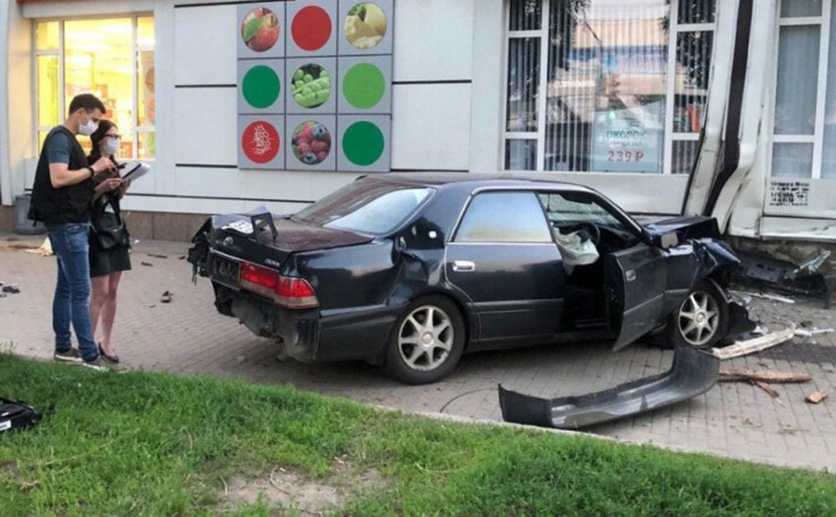 В Воронеже задержали сбившего трех пешеходов полицейского В Воронеже задержали сбившего трех пешеходов полицейского