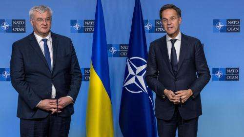 Новый генсек НАТО предложил Украине отложить любые мирные переговоры с Россией